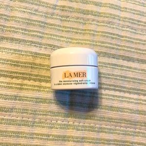 The moisturizing soft cream by la mer